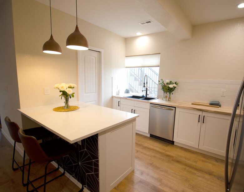 Waterside Retreat with Mountain Views - Thornton, Colorado