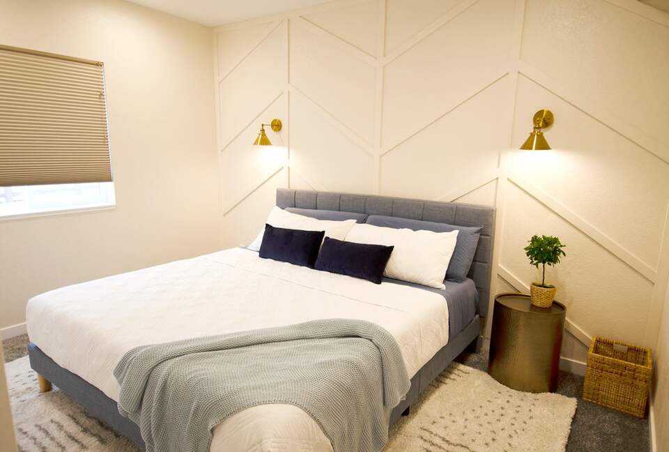 Waterside Retreat with Mountain Views - Thornton, Colorado