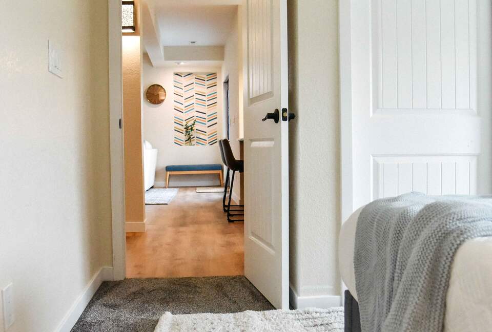 Waterside Retreat with Mountain Views - Thornton, Colorado