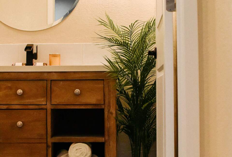 Waterside Retreat with Mountain Views - Thornton, Colorado