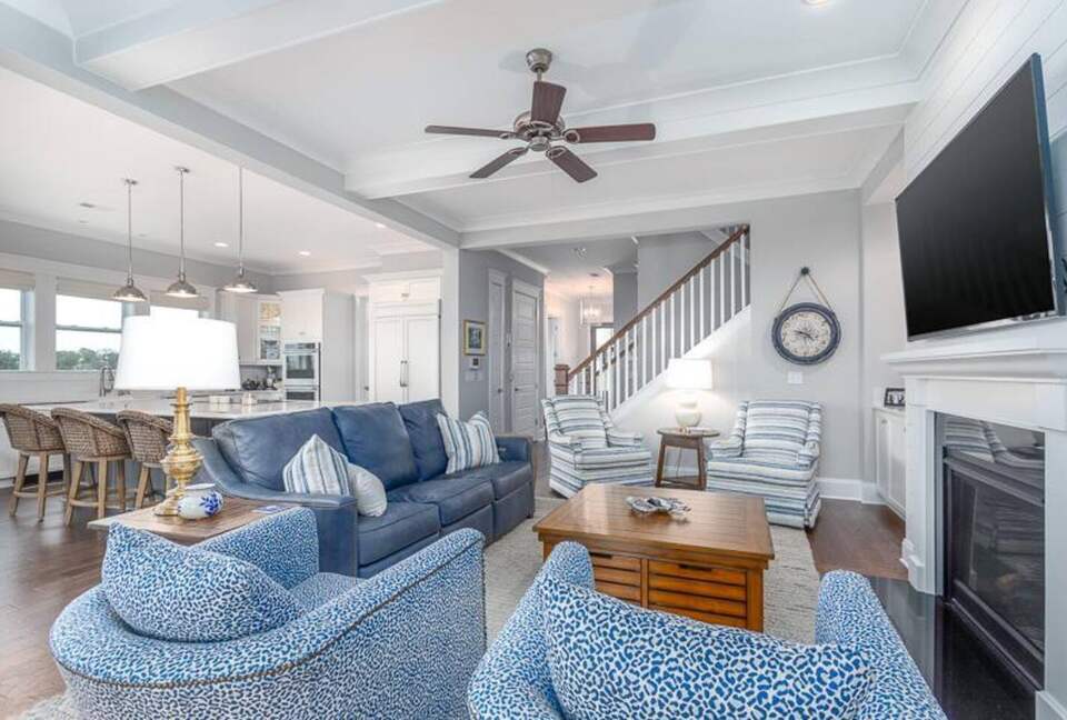 The Watch on the Water with Sunset Views! - Mount Pleasant, South Carolina