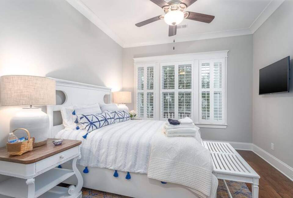 The Watch on the Water with Sunset Views! - Mount Pleasant, South Carolina