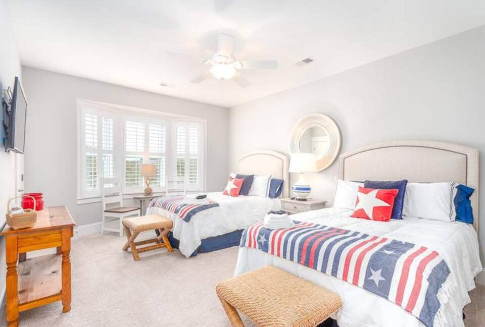 The Watch on the Water with Sunset Views! - Mount Pleasant, South Carolina