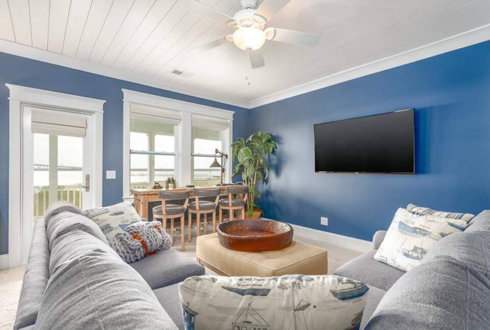 The Watch on the Water with Sunset Views! - Mount Pleasant, South Carolina