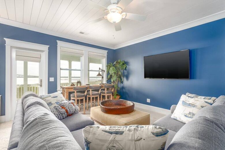 The Watch on the Water with Sunset Views! - Mount Pleasant, South Carolina