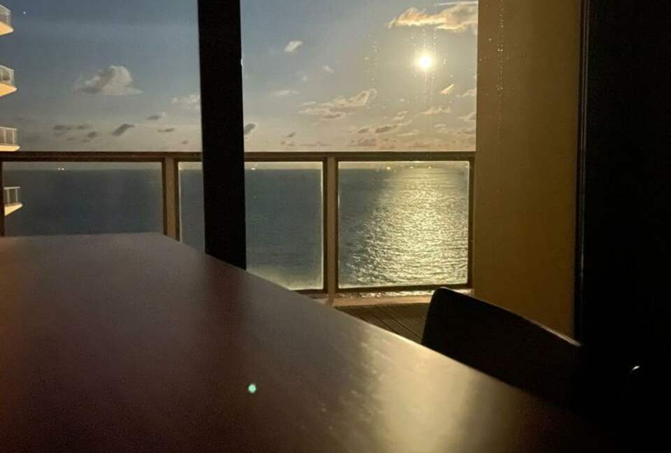 Luxury Seafront Penthouse Valletta - Sliema, Malta