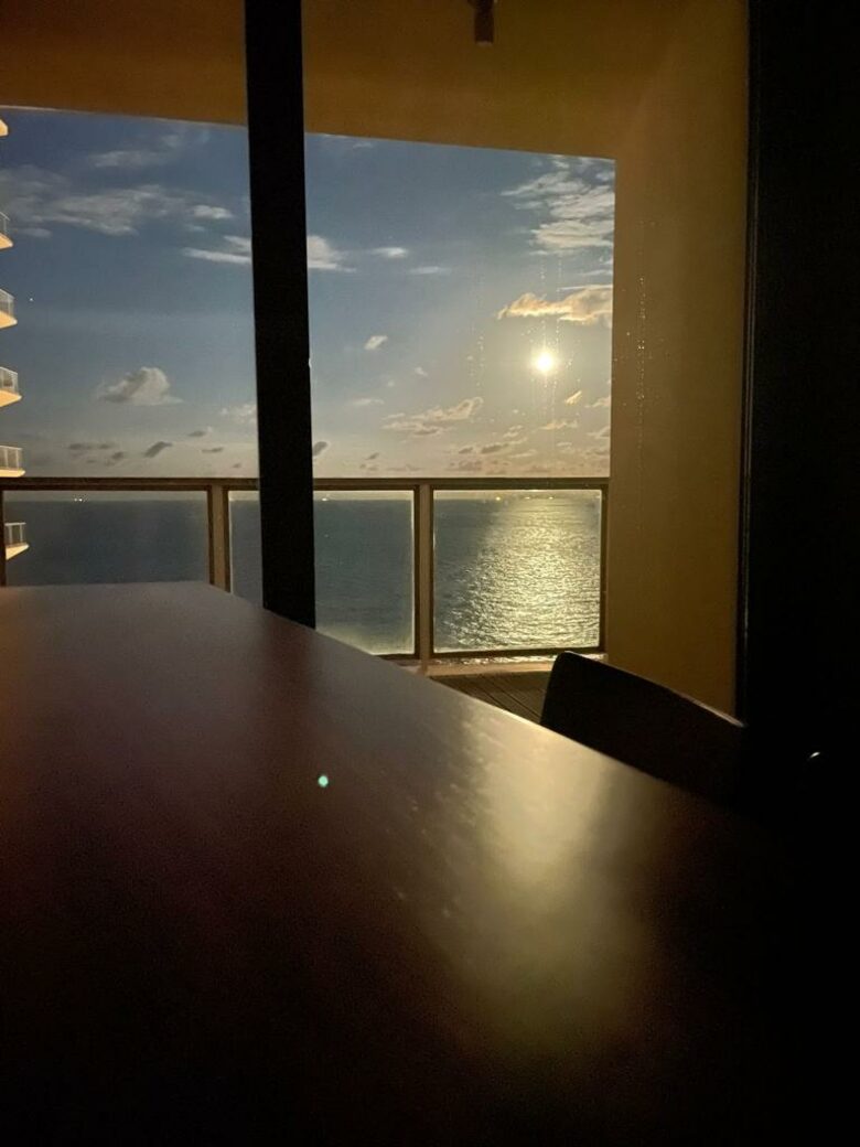 Luxury Seafront Penthouse Valletta - Sliema, Malta