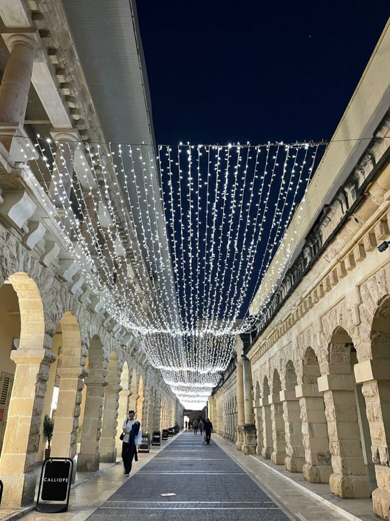 Luxury Seafront Penthouse Valletta - Sliema, Malta