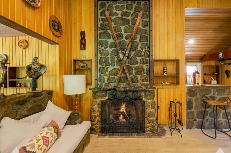 Chile Chalet with Private Pool, Gardens, and Tennis Court - Lo Barnechea, Chile