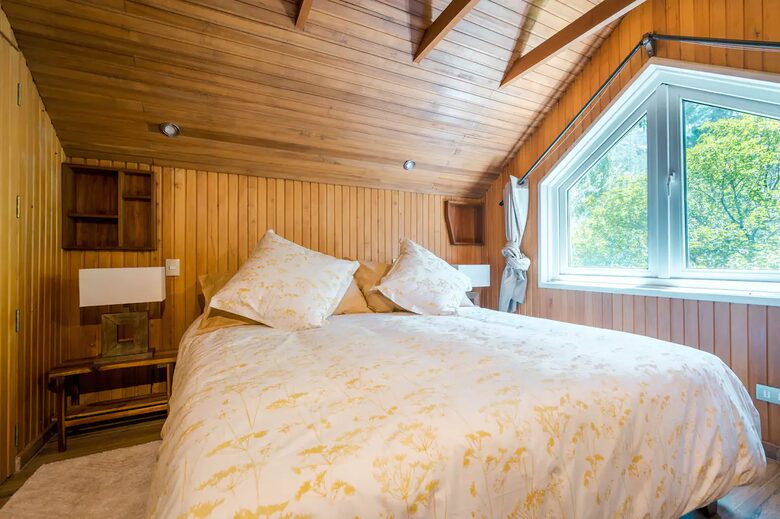 Chile Chalet with Private Pool, Gardens, and Tennis Court - Lo Barnechea, Chile