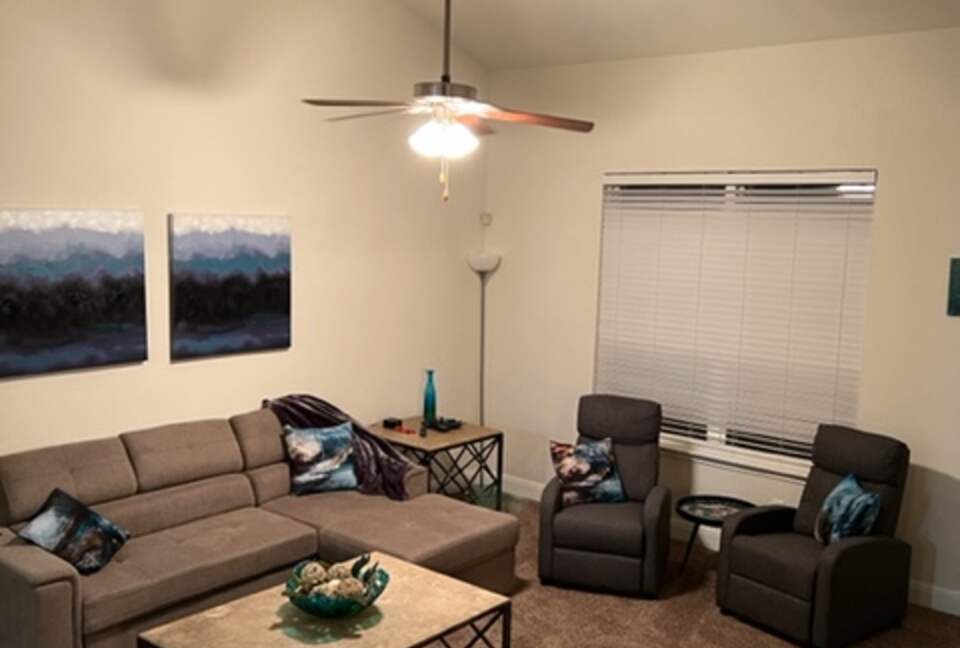 Beautiful 4-Bedroom San Antonio Getaway - San Antonio, Texas