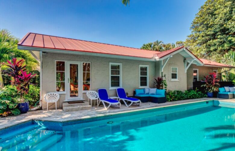 Villa Bamboo Private Tropical Paradise with Pool - West Palm Beach, Florida