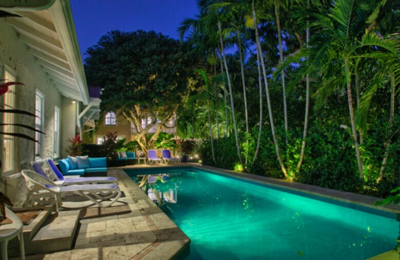 Villa Bamboo Private Tropical Paradise with Pool - West Palm Beach, Florida