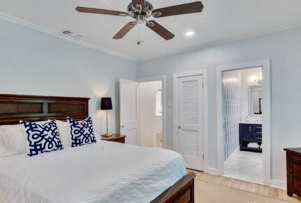 Villa Bamboo Private Tropical Paradise with Pool - West Palm Beach, Florida