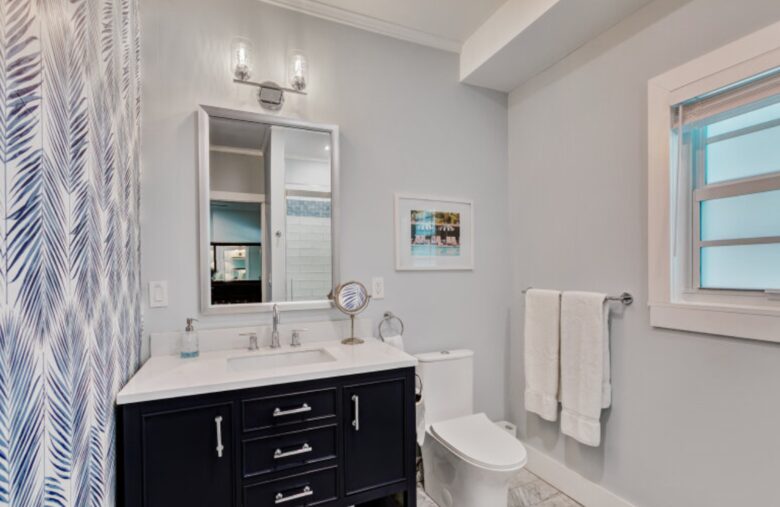 Villa Bamboo Private Tropical Paradise with Pool - West Palm Beach, Florida