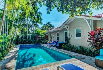 Villa Bamboo Private Tropical Paradise with Pool - West Palm Beach, Florida