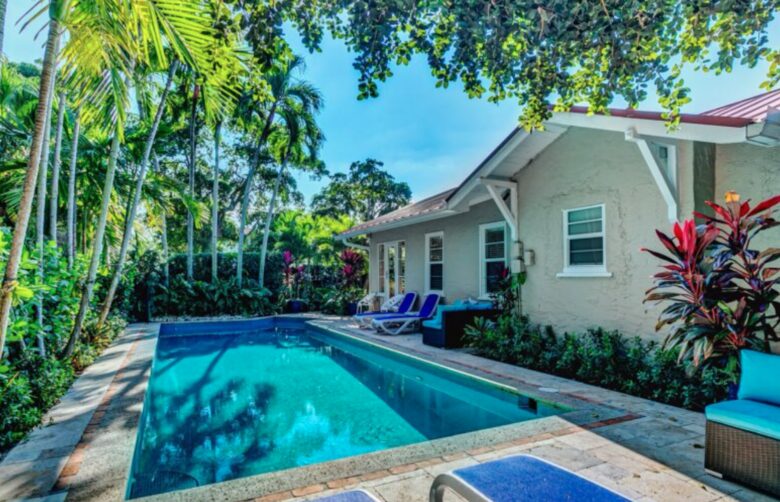Villa Bamboo Private Tropical Paradise with Pool - West Palm Beach, Florida