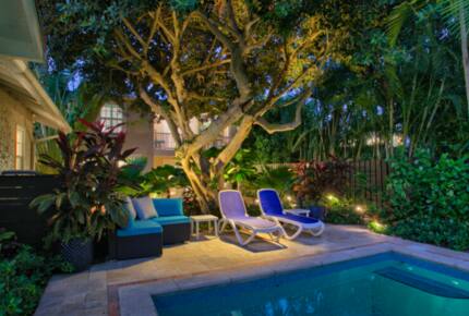 Villa Bamboo Private Tropical Paradise with Pool - West Palm Beach, Florida