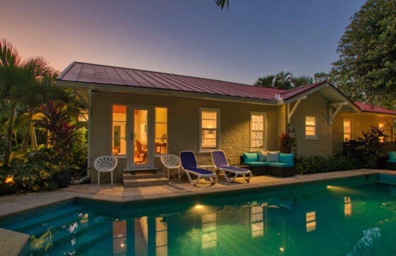 Villa Bamboo Private Tropical Paradise with Pool - West Palm Beach, Florida