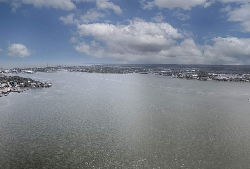 Luxury Waterfront Pelican Bay Estate - Seabrook, Texas