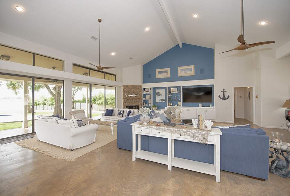 Luxury Waterfront Pelican Bay Estate - Seabrook, Texas