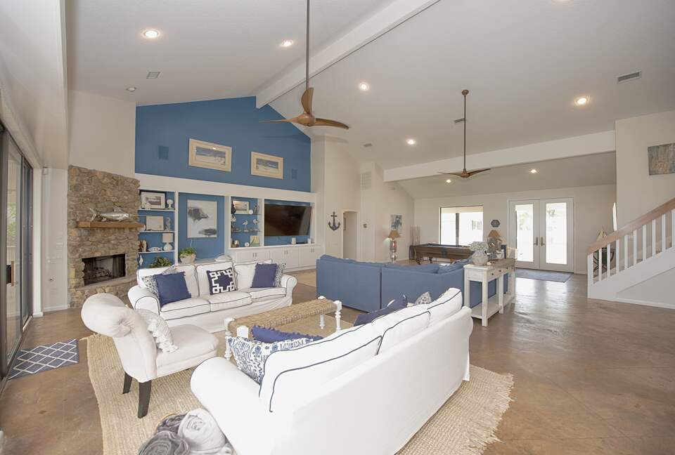 Luxury Waterfront Pelican Bay Estate - Seabrook, Texas