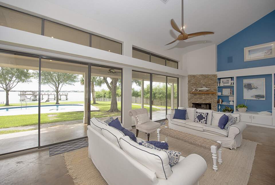 Luxury Waterfront Pelican Bay Estate - Seabrook, Texas