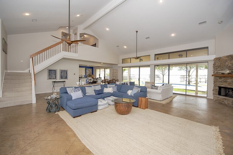 Luxury Waterfront Pelican Bay Estate - Seabrook, Texas