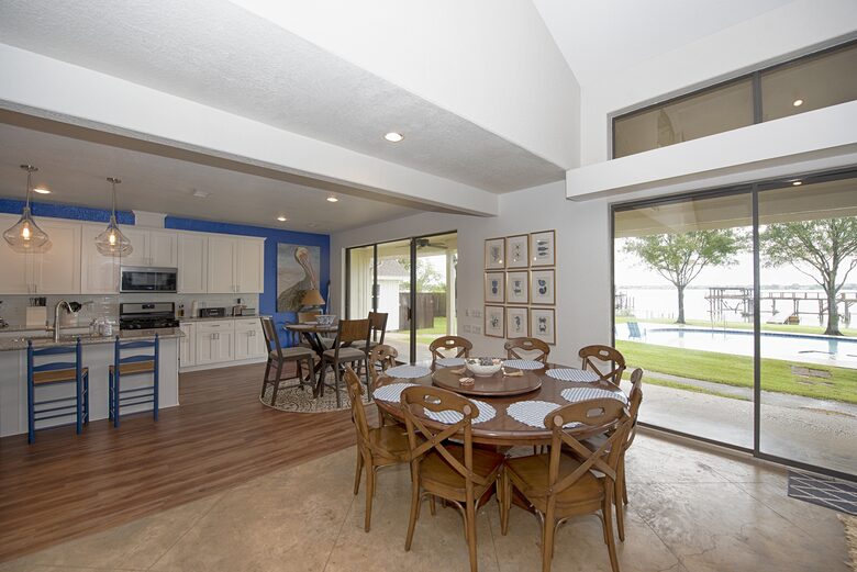 Luxury Waterfront Pelican Bay Estate - Seabrook, Texas