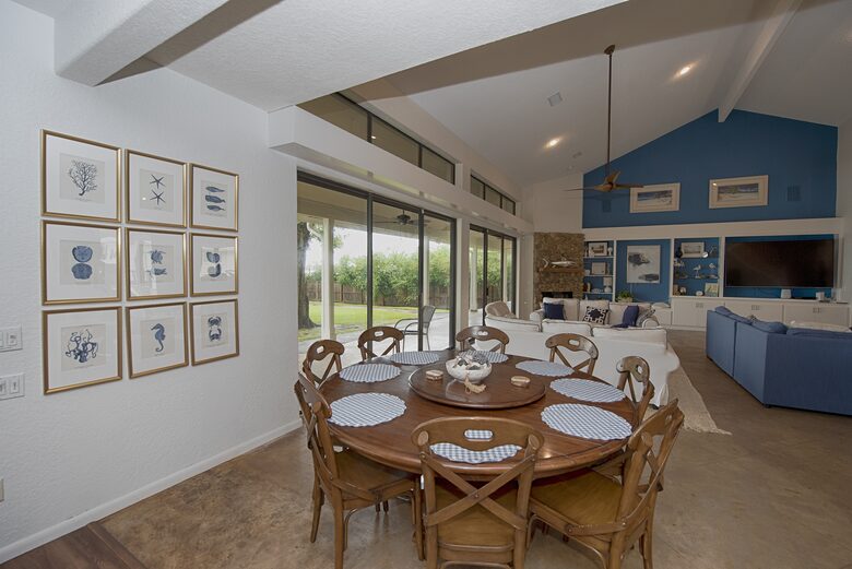 Luxury Waterfront Pelican Bay Estate - Seabrook, Texas