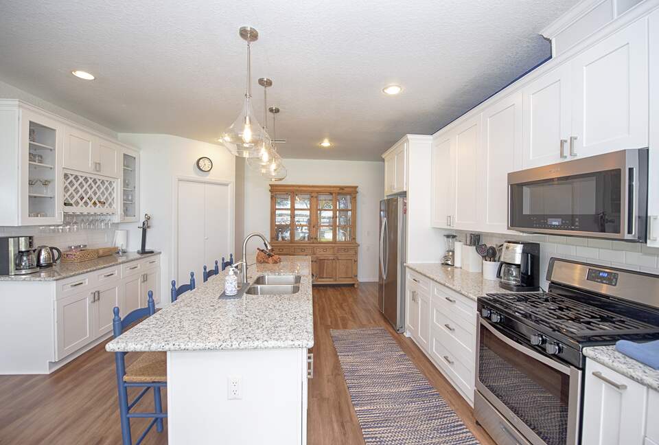 Luxury Waterfront Pelican Bay Estate - Seabrook, Texas