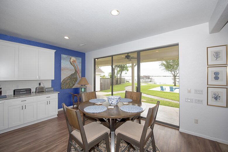 Luxury Waterfront Pelican Bay Estate - Seabrook, Texas