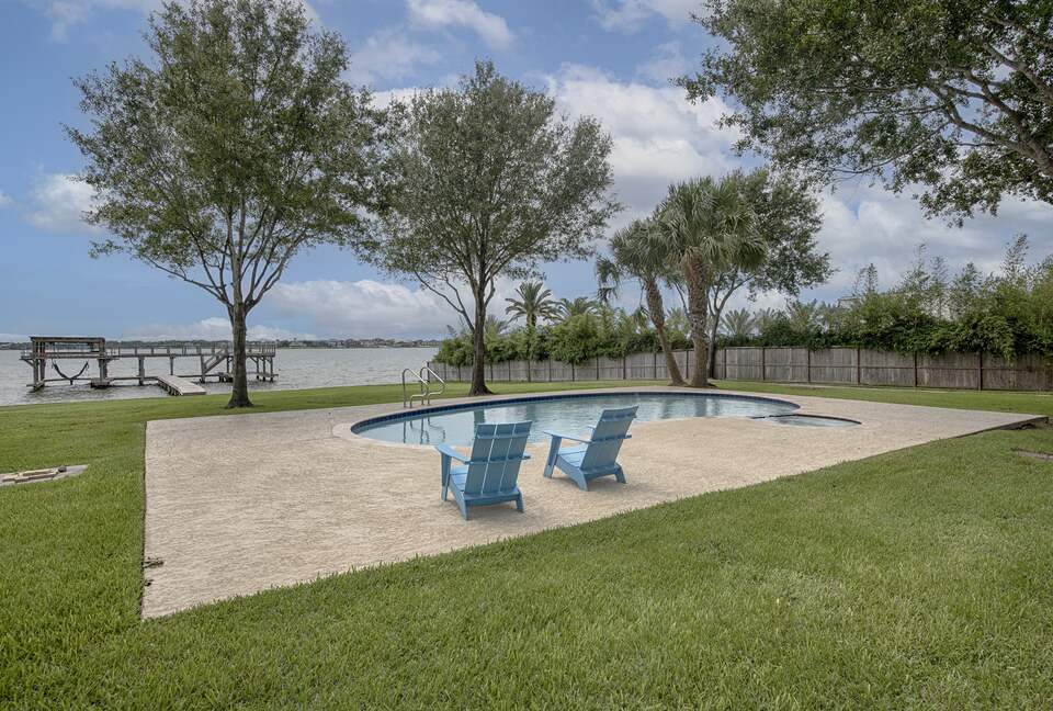 Luxury Waterfront Pelican Bay Estate - Seabrook, Texas
