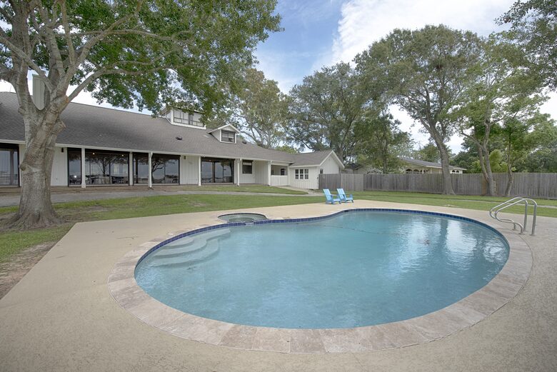 Luxury Waterfront Pelican Bay Estate - Seabrook, Texas