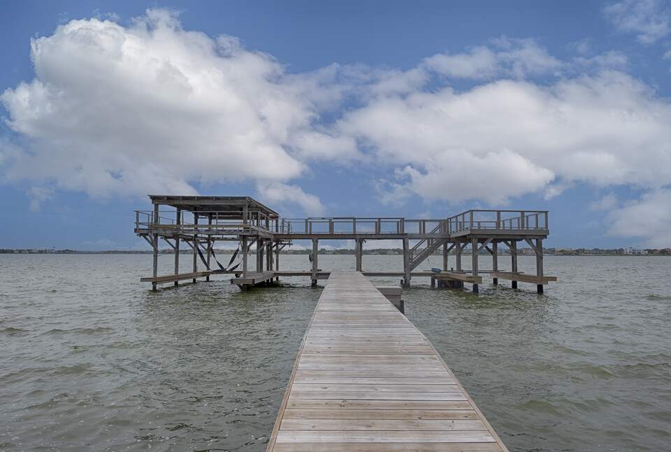 Luxury Waterfront Pelican Bay Estate - Seabrook, Texas
