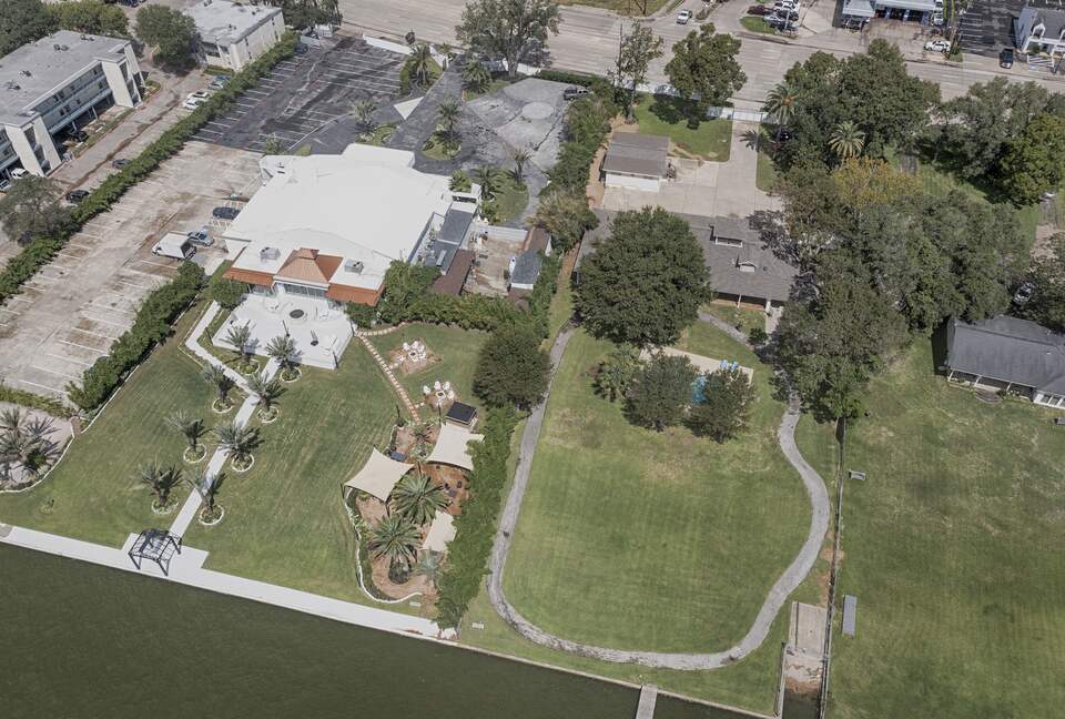 Luxury Waterfront Pelican Bay Estate - Seabrook, Texas