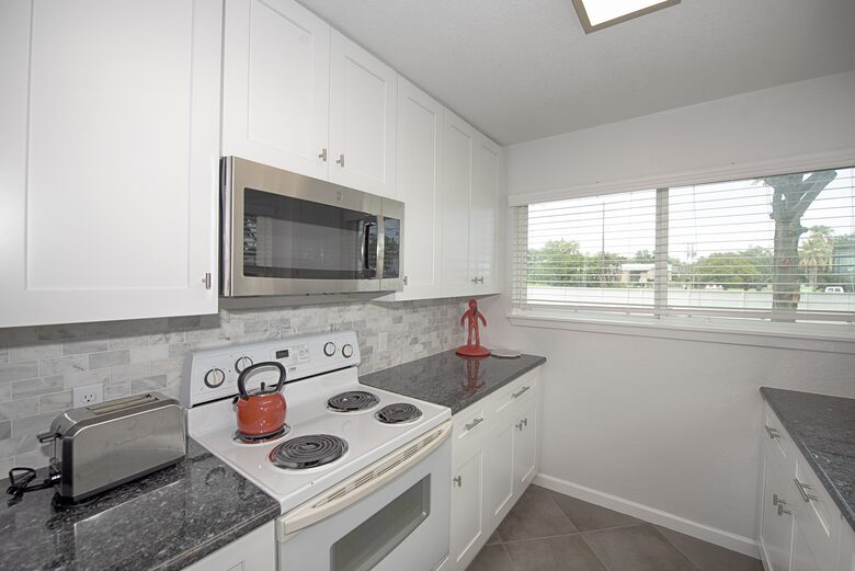 Luxury Waterfront Pelican Bay Estate - Seabrook, Texas