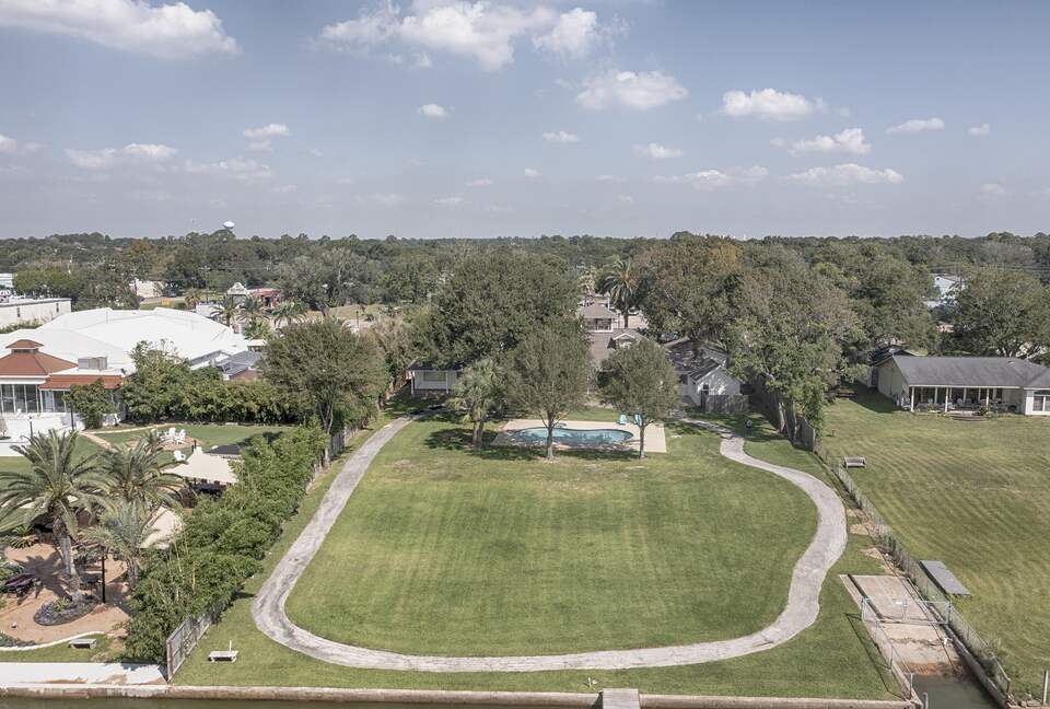 Luxury Waterfront Pelican Bay Estate - Seabrook, Texas
