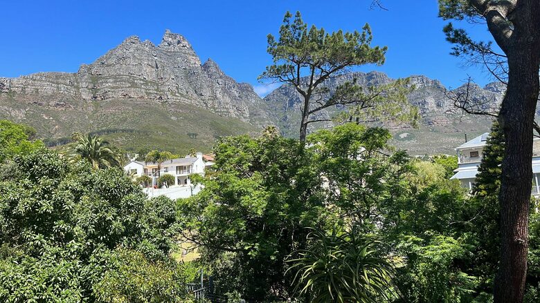 Luxury Retreat set in wooded glen beside the ocean - Cape Town, South Africa