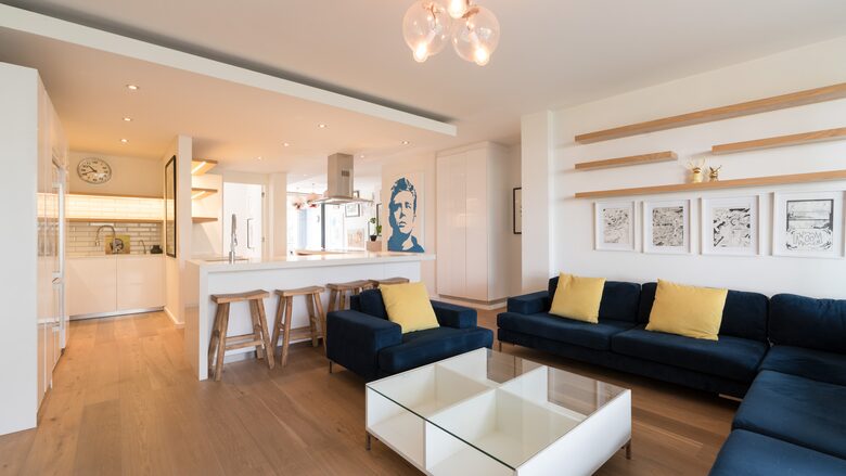 Luxury Retreat set in wooded glen beside the ocean - Cape Town, South Africa