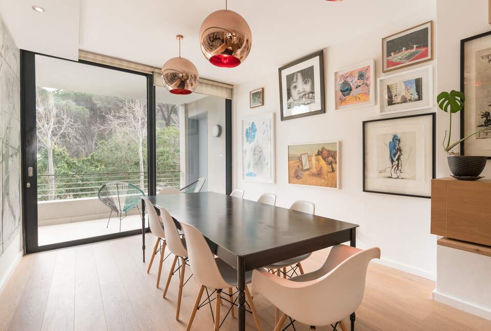 Luxury Retreat set in wooded glen beside the ocean - Cape Town, South Africa