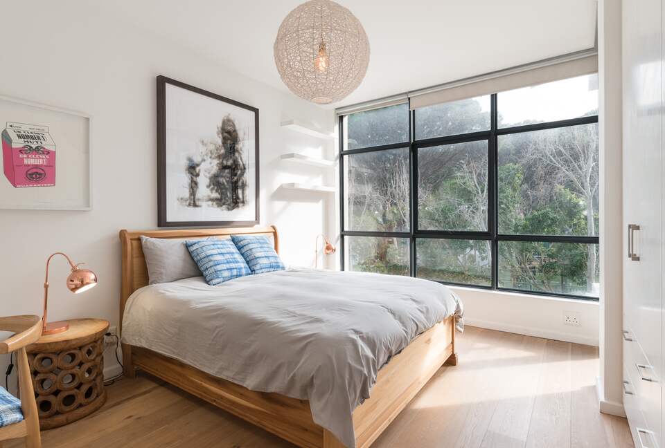 Luxury Retreat set in wooded glen beside the ocean - Cape Town, South Africa