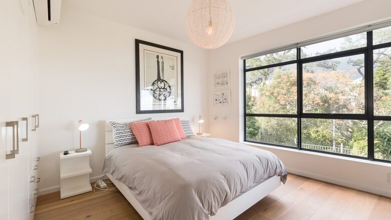 Luxury Retreat set in wooded glen beside the ocean - Cape Town, South Africa