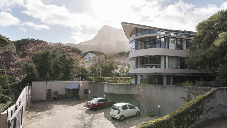 Luxury Retreat set in wooded glen beside the ocean - Cape Town, South Africa