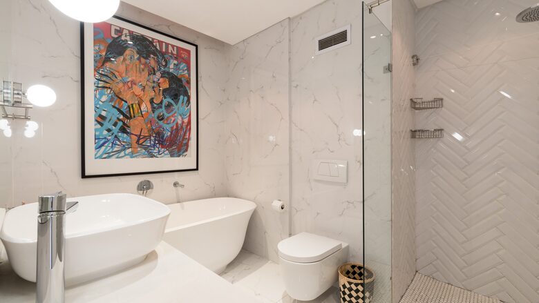 Luxury Retreat set in wooded glen beside the ocean - Cape Town, South Africa