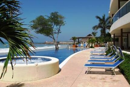 Beachfront Retreat with Infinity Pool & Hot Tub - Punta de Mita, Mexico