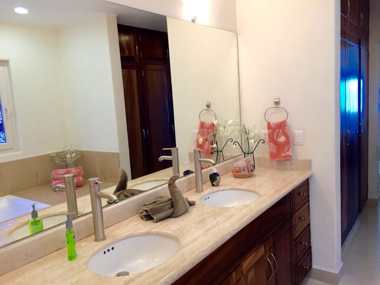 Beachfront Retreat with Infinity Pool & Hot Tub - Punta de Mita, Mexico