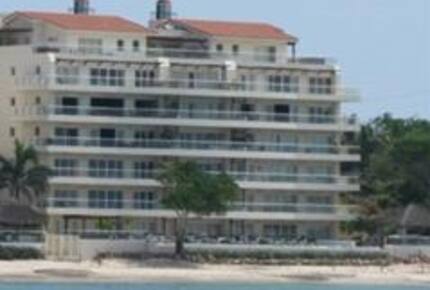 Beachfront Retreat with Infinity Pool & Hot Tub - Punta de Mita, Mexico