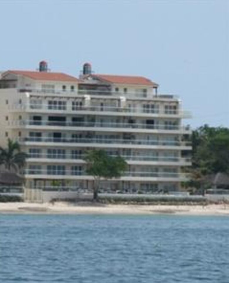 Beachfront Retreat with Infinity Pool & Hot Tub - Punta de Mita, Mexico