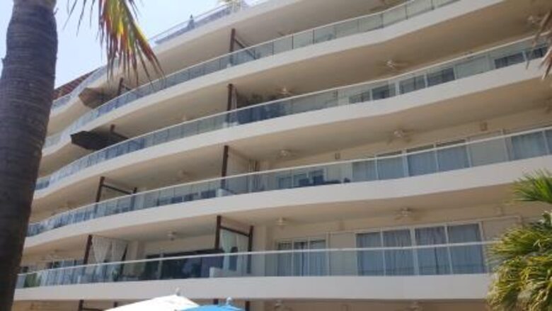 Beachfront Retreat with Infinity Pool & Hot Tub - Punta de Mita, Mexico